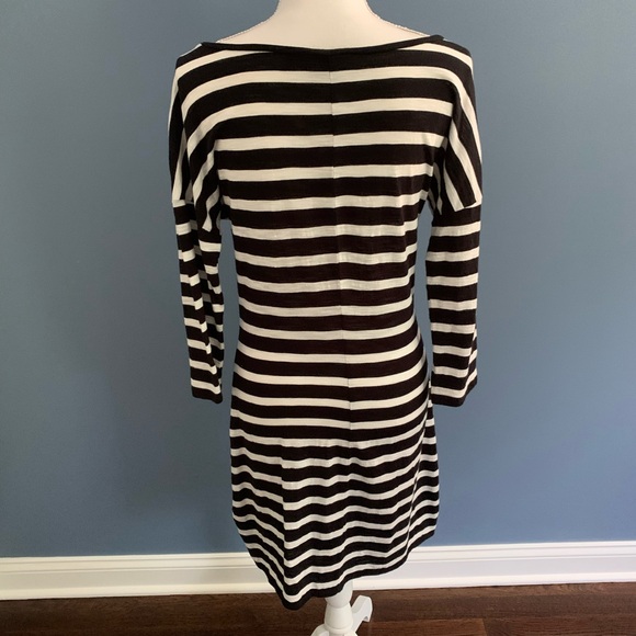 Lightweight Cotton Model Dress - Picture 3 of 5